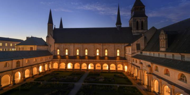Offrez un séjour hors du temps à l'Abbaye de Fontevraud