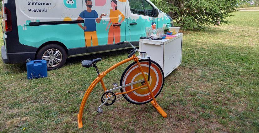 "Vélo smoothie", atelier sportif et ludique à la Bibliothèque Annie-Fratellini d'Angers