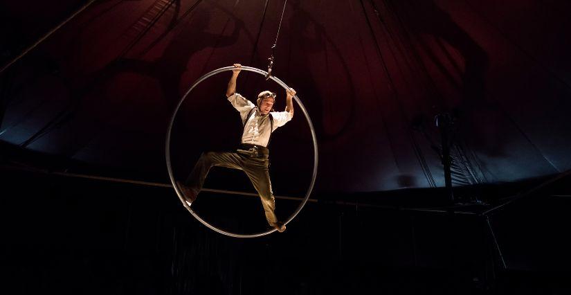 "Reflets", cirque hors les murs au Théâtre Philippe Noiret de Doué-en-Anjou