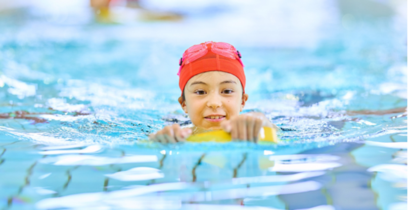 Stage de natation pendant les vacances de printemps à la piscine de la Roseraie à Angers