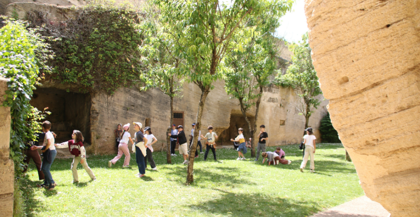 Centre d'hébergement "Les Perrières", pour groupes scolaires et de loisirs, à Doué-en-Anjou