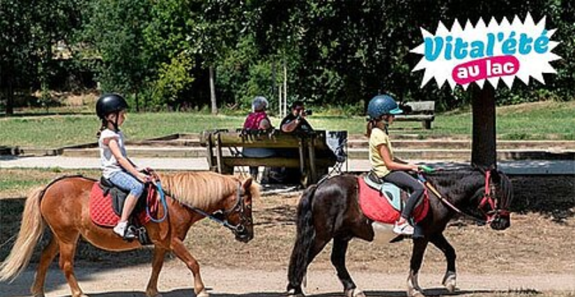 Balade à poney dans le cadre de "Vital'été au lac" au Lac de Maine Equitation à Angers