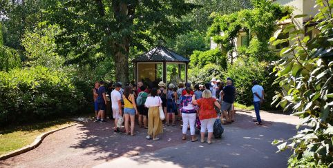 Extraction du miel des Jardins