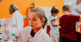 Une sortie scolaire immersive et pédagogique chez Palomano, spécialiste du jeu d'imitation, à Angers